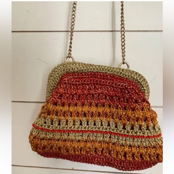 FP Collection - Sweet Emotions Clutch
New never used. - Picture 4 of 7